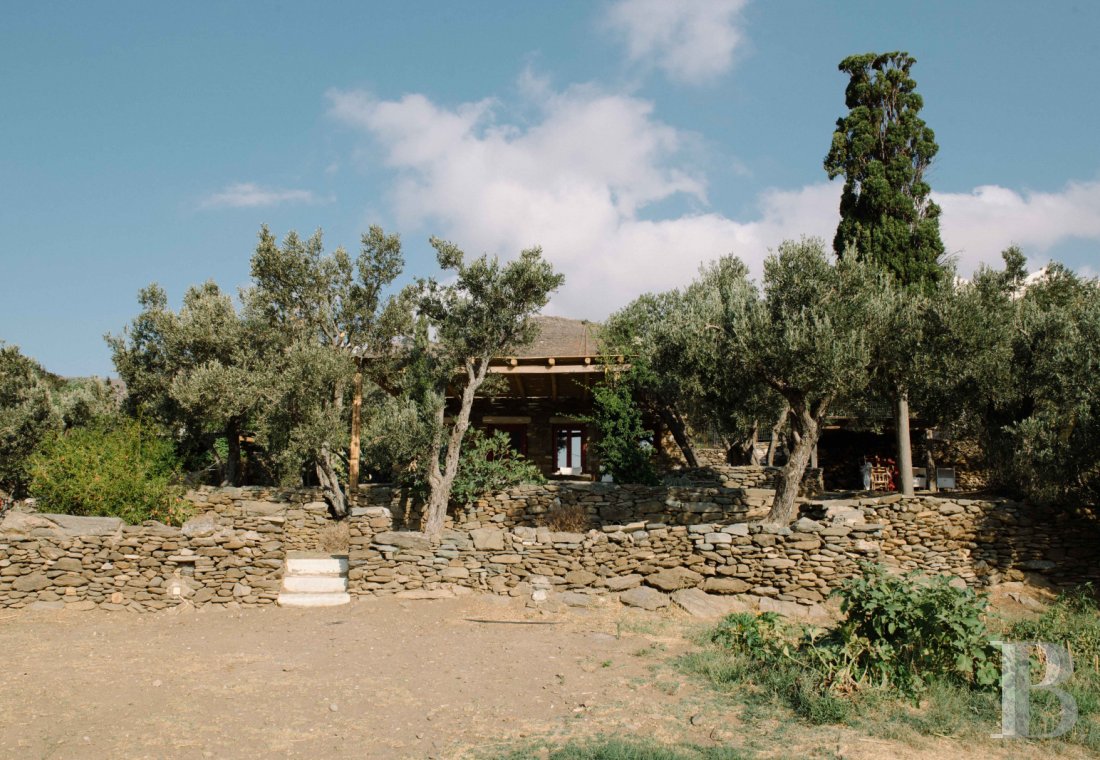 Three former sheepfolds united by a beautiful spirit by the sea in Tinos, the Cyclades - photo  n°4